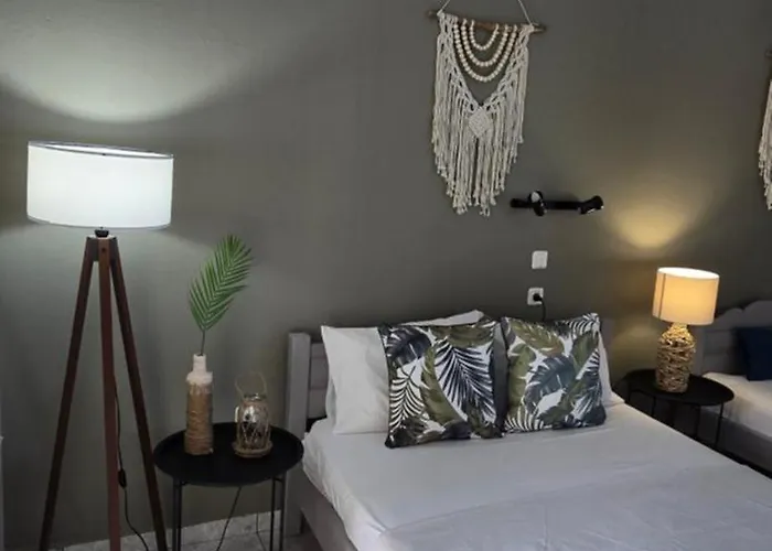 Nikol Thea Appartement *