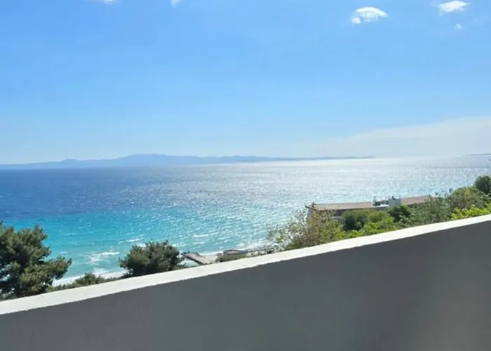 Nikol Thea * Kallithea (Chalkidiki)