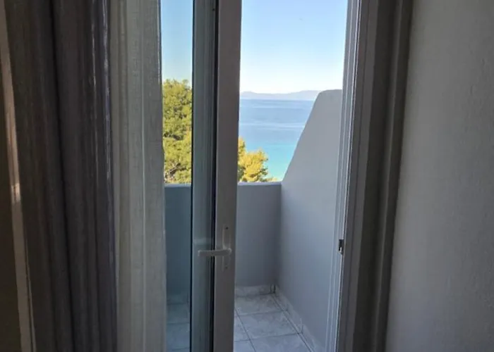 Nikol Thea Appartement