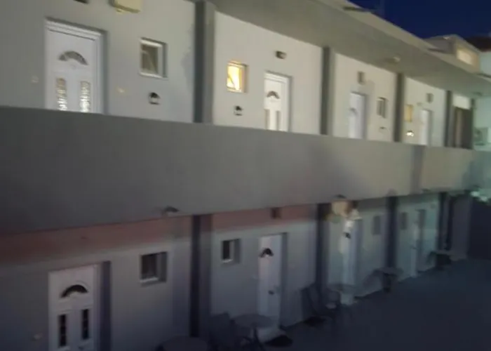 Nikol Thea Appartement *